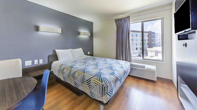 1 Queen Bed | Non-Smoking