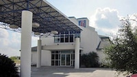 Motel 6 Sinton, TX