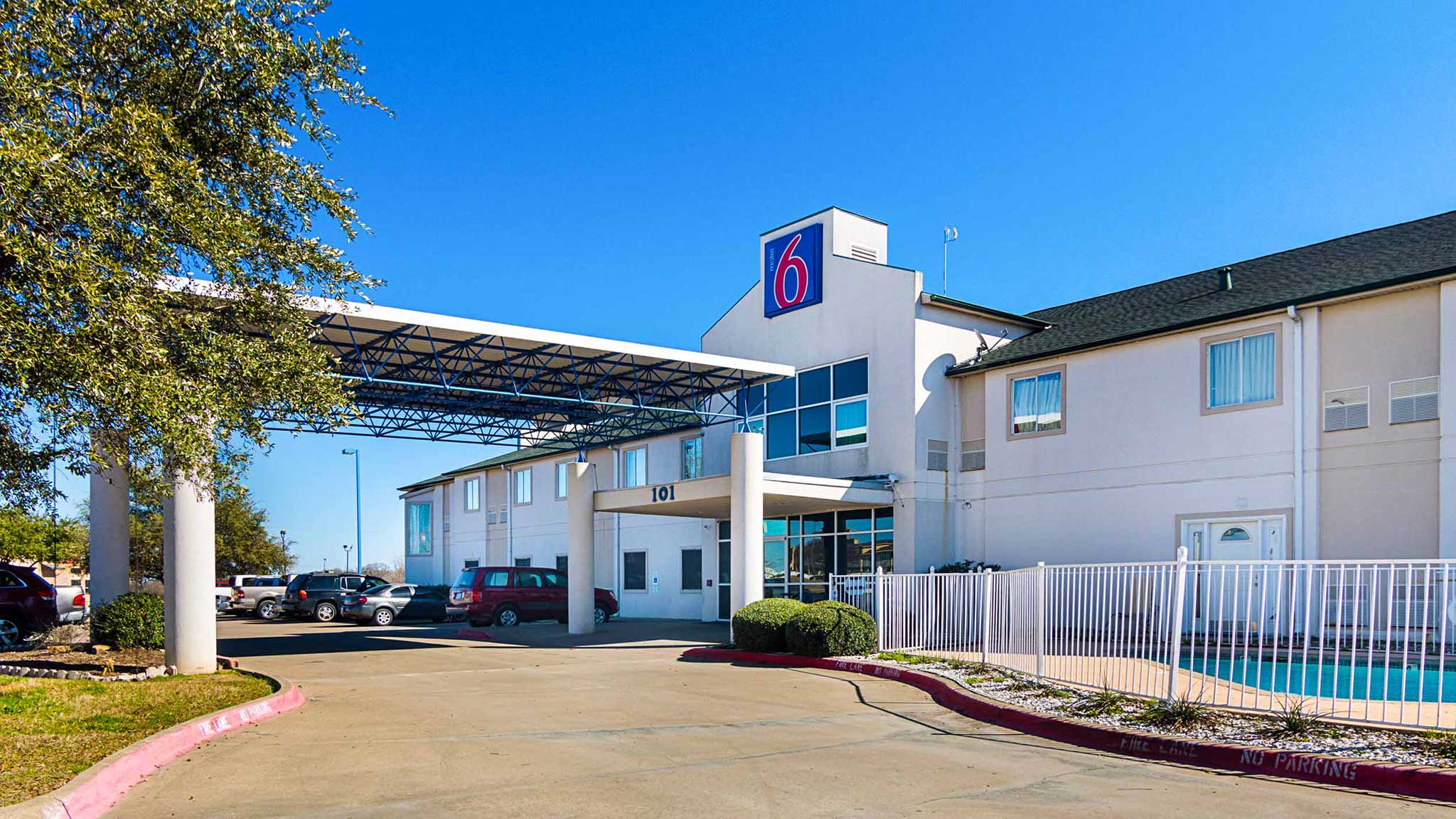 Motel 6 Terrell, TX, Motel 6 Terrell, Book @ $53 - OYO