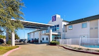Motel 6 Terrell, TX