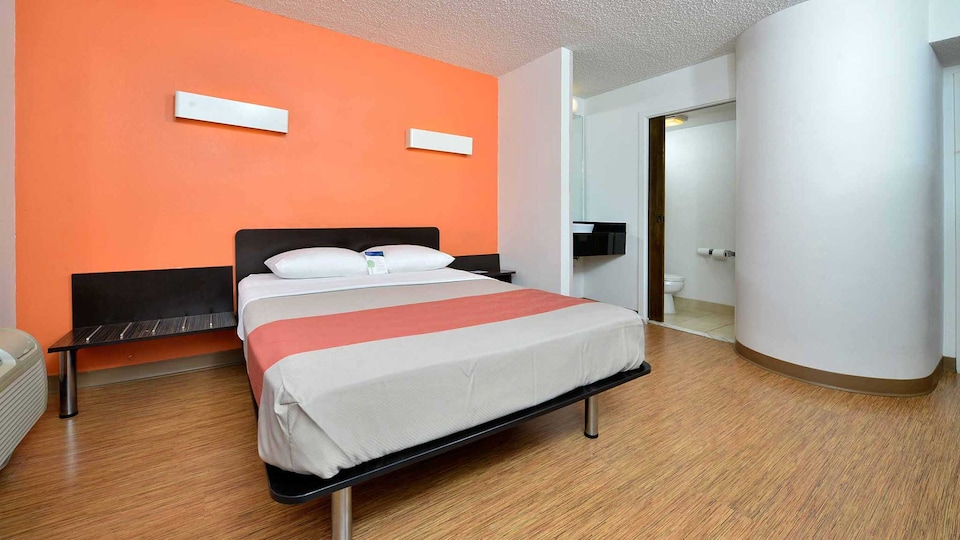 Motel 6 Plano, TX - West - Frisco, Plano, Plano