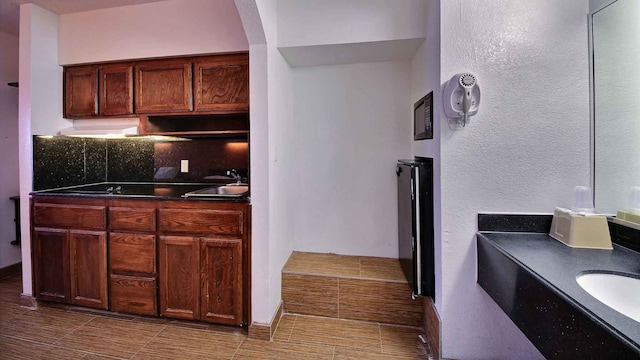 2 Queen Beds | Non-Smoking, Kitchen 