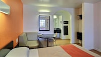 Motel 6 Edinburg, TX