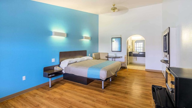 1 KING BED | SMOKING MICFRIDGE