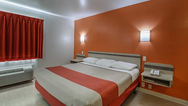 1 King Bed | Non-Smoking