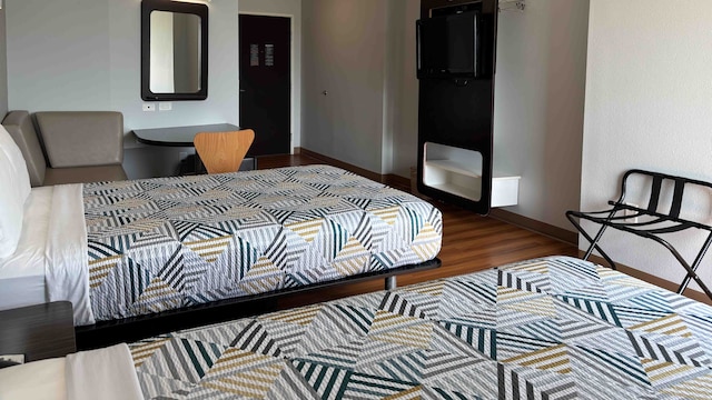 2 FULL BEDS | ACCESSIBLE, NON-SMOKING