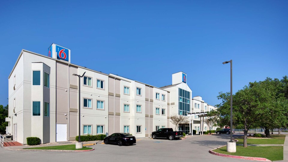Motel6 San Antonio, TX - Airport, C78232, San-Antonio