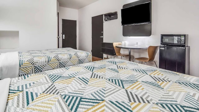 2 Full Beds | Non-Smoking