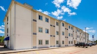 Motel 6 Cleburne, TX