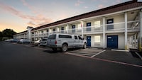 Motel 6 Dallas, TX - Market Center