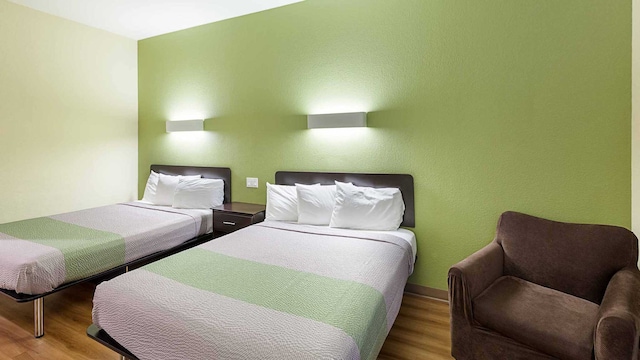 2 QUEEN BEDS | SMOKING