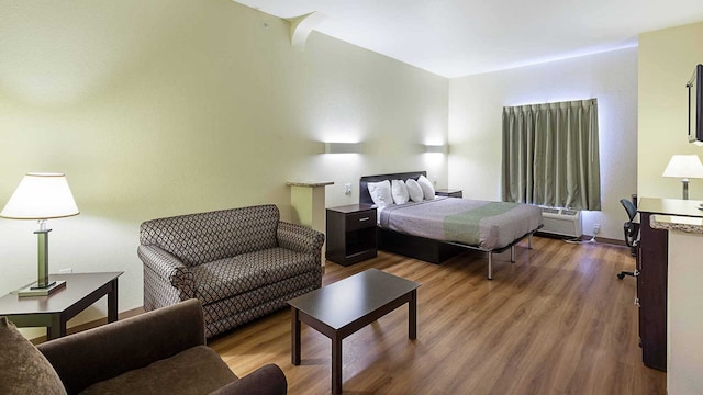 1 KING BED | SUITE, NON-SMOKING