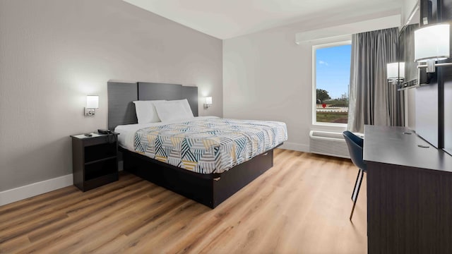 1 King Bed | Non-Smoking