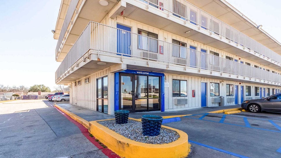Motel 6 Garland, TX - Dallas, GARLAND, GARLAND