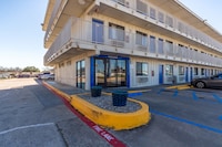 Motel 6 Garland, TX - Dallas