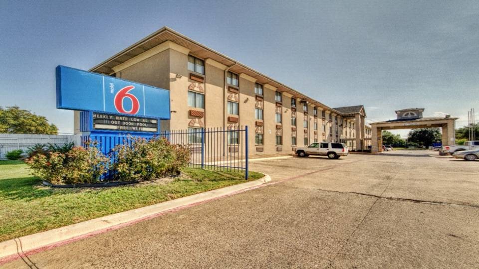 Motel 6 Dallas, TX - Fair Park, C75217, Dallas