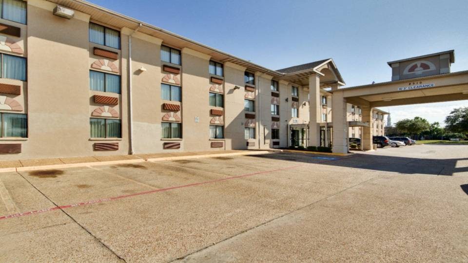 Motel 6 Dallas, TX - Fair Park, C75217, Dallas