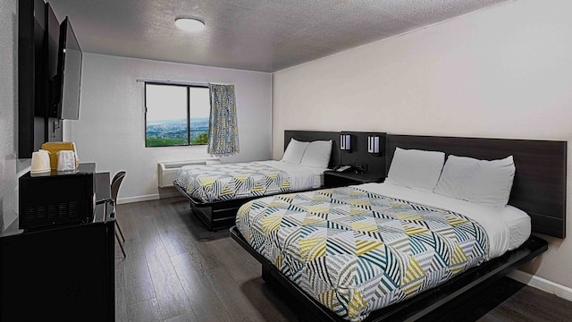 2 Full Beds | Smoking