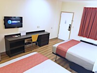 Motel 6 Rhome, TX