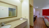 Motel 6 Rhome, TX