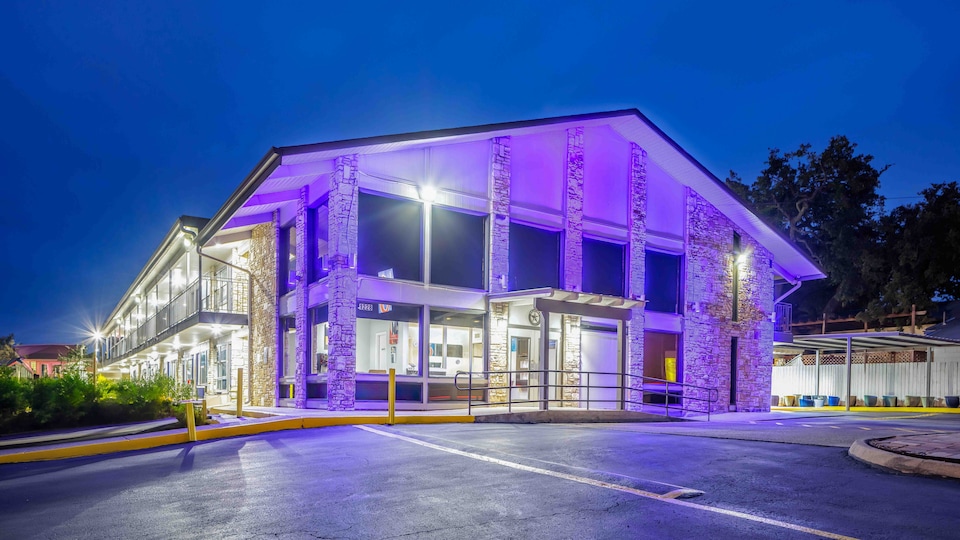 Motel 6 Boerne, TX, BOERNE, BOERNE