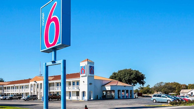 Motel 6 Round Rock, TX