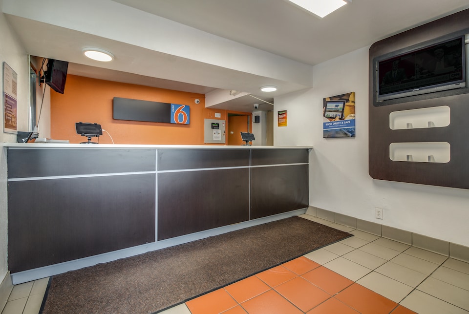 Motel 6 Conroe, TX, Conroe, Conroe