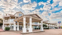 Motel 6 Waxahachie, TX
