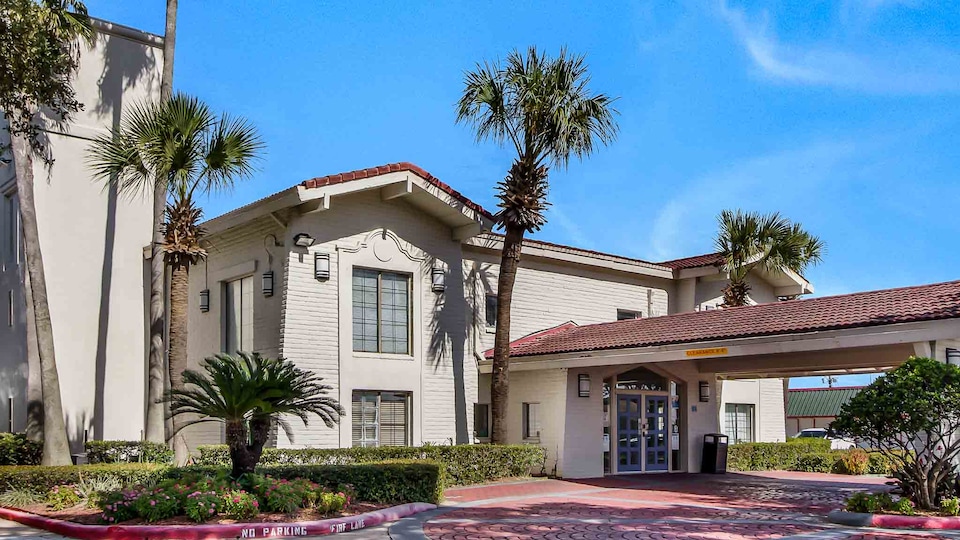 Motel 6 Baytown, TX - Garth Rd, Baytown, Baytown