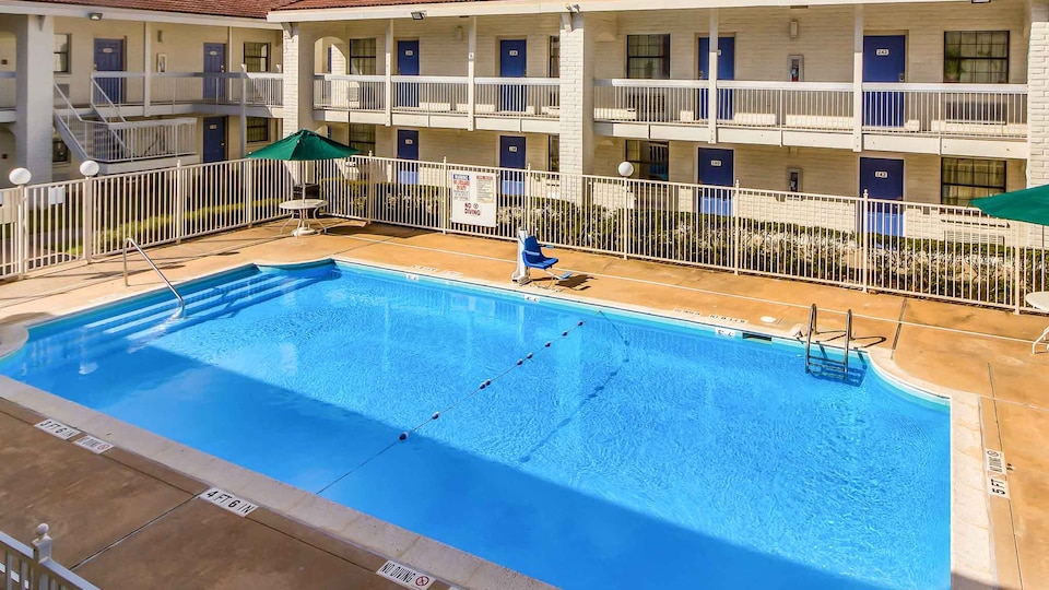 Motel 6 Baytown, TX - Garth Rd, Baytown, Baytown