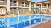 Motel 6 Baytown, TX - Garth Rd