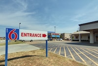 Motel 6 Mount Pleasant, TX