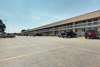 Motel 6 Mount Pleasant, TX