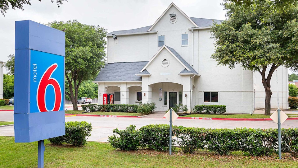 Motel 6 Grand Prairie, TX - Near Six Flags Drive, GRAND PRAIRIE, GRAND PRAIRIE