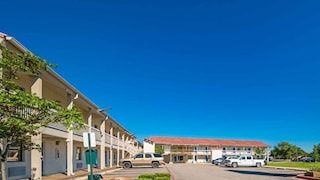 Motel 6 Dallas, TX - Farmers Branch