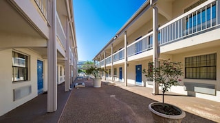 Motel 6 Dallas, TX - Farmers Branch