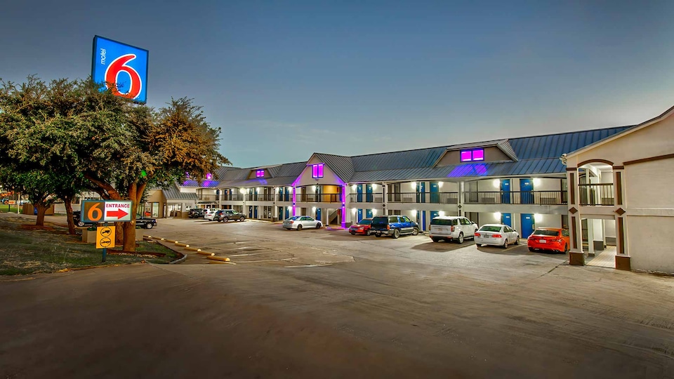 Motel 6 Fort Worth, TX - White Settlement, Fort Worth_g6, Fort Worth