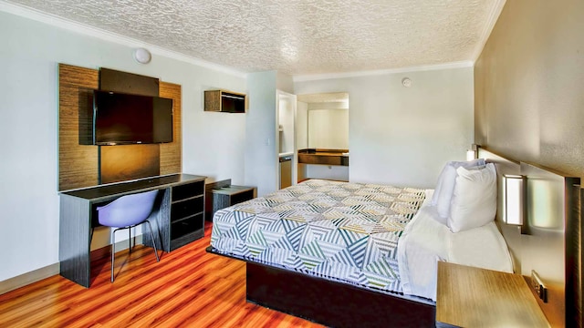 1 KING BED | NON-SMOKING