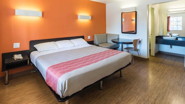 1 King Bed | Mobility Accessible Tub, Nsmk