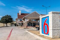 Motel 6 North Richland Hills, TX - NE Fort Worth