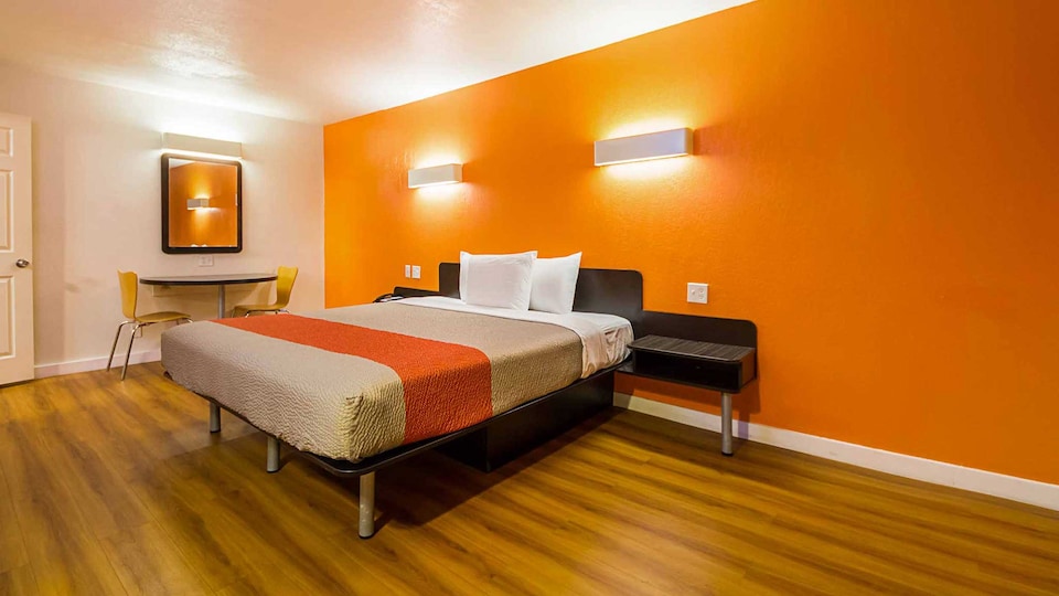 Motel 6 Garland, TX - Northeast Dallas, GARLAND, GARLAND