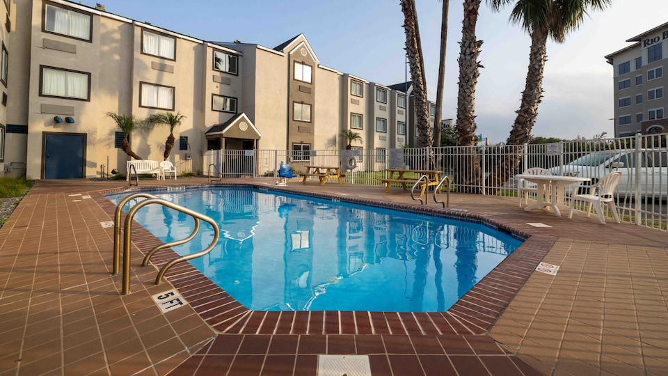 Motel 6 McAllen, TX - East, C78501, McAllen TX