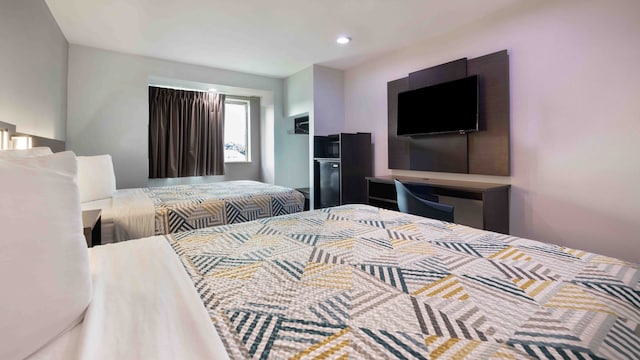 2 Queen Beds | Nsmk, Micfridge