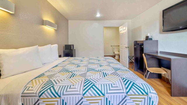 1 KING BED | MOBILITY ACCESSIBLE TUB, NSMK