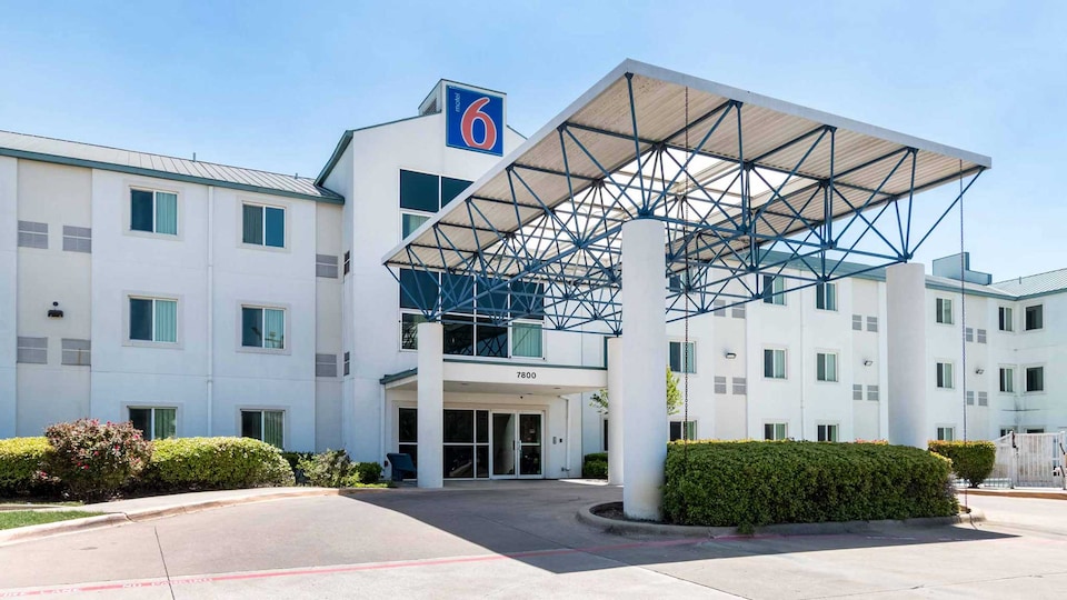 Motel 6 Irving, TX - DFW Airport North, C75063, Irving TX