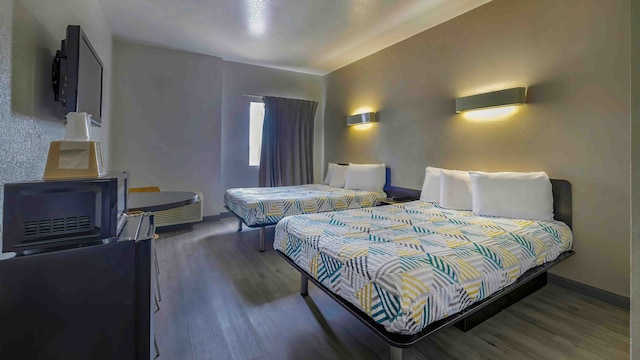 2 Full Beds | Non-Smoking, Micfridge