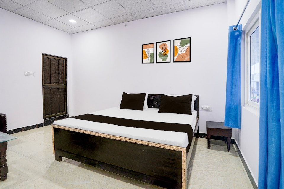 Hotel O Devki Garden , Jhusi, Prayagraj