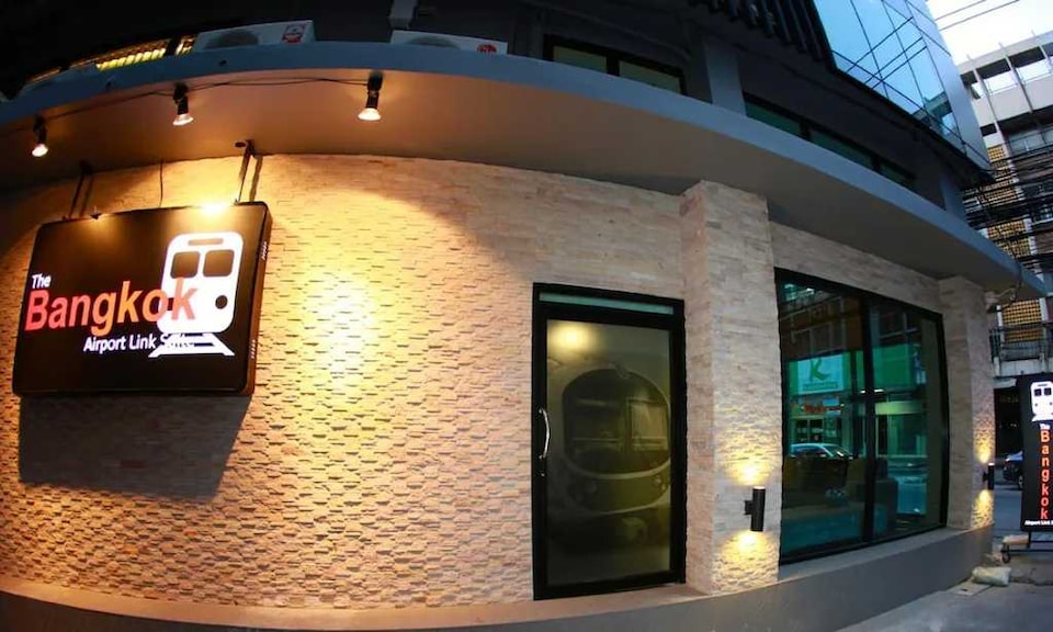 Collection O The Bangkok Airport Link Suite, Din Daeng, Bangkok