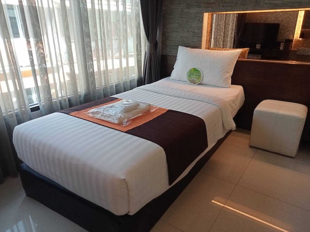 Collection O The Bangkok Airport Link Suite