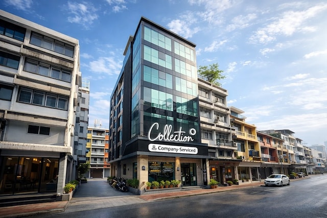 Collection O The Bangkok Airport Link Suite